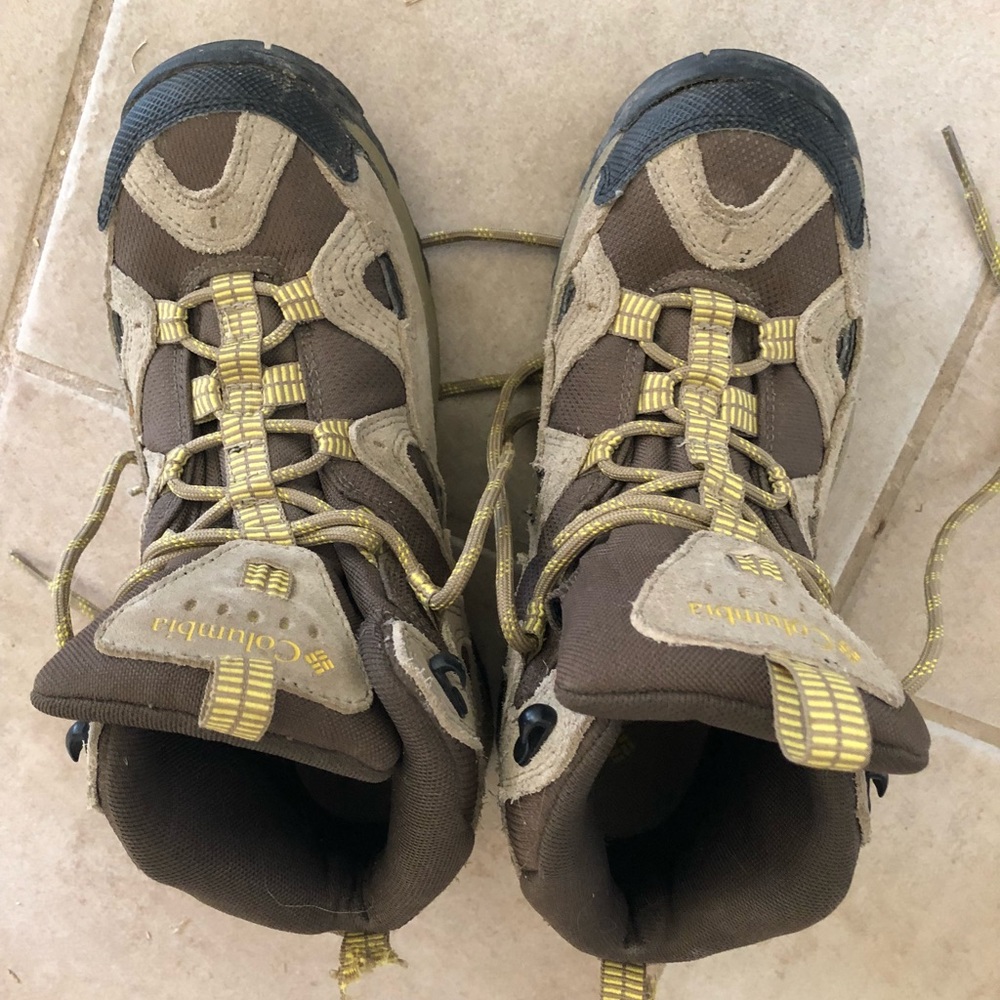 Columbia hiking boots